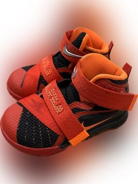 Nike Lebron James kids shoes size 6c